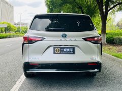 Toyota Sienna 2021 2.5L Hybrid Premium Edition - ფოტო 5