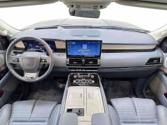 Lincoln Navigator 2022 3.5T Long Wheelbase Presidential Edition - ფოტო 6