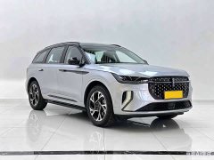 Lincoln Explorer 2.0T AWD Deluxe Hybrid - ფოტო 3