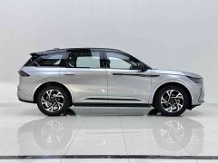Lincoln Explorer 2.0T AWD Deluxe Hybrid - ფოტო 4