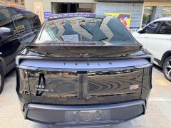 Tesla Model Y Rear-Wheel Drive - ფოტო 15