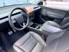 Tesla Model Y Rear-Wheel Drive - ფოტო 6
