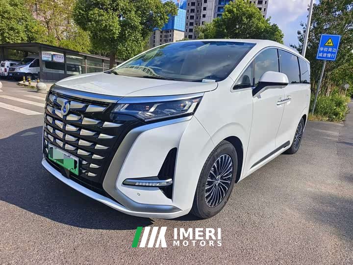Denza D9 DM-i 1040 Premium