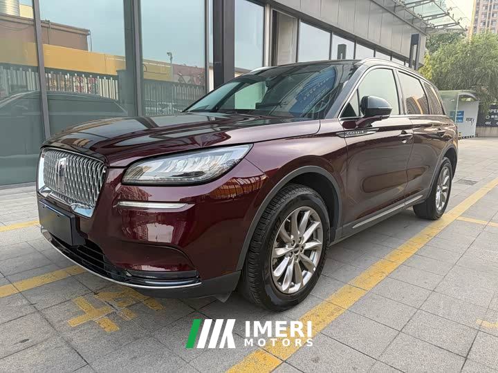 Lincoln Explorer 2.0T Two-Wheel Drive Premium