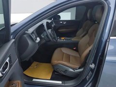 Volvo XC60 2024 B5 AWD Plus Luxury - ფოტო 9
