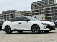 SAIC MG7 2025 1.5T 300 DCT Elegance - ფოტო 2