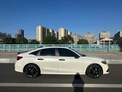 Honda Civic 240TURBO CVT Fuel Dynamic Edition - photo 3
