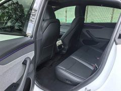 Tesla Model Y Rear-Wheel Drive - ფოტო 5