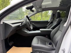 Tesla Model Y Rear-Wheel Drive - ფოტო 8