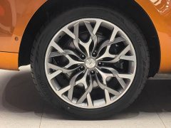 Aston Martin DBX 3.0T Straight-Six - ფოტო 12