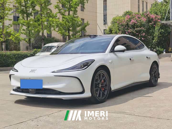 IM Motors Zhiji L6 Max Standard Edition - ავტომობილი ჩინეთიდან