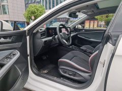 Volkswagen Lingdu L 280TSI DSG Dazzling Red Edition - ფოტო 2