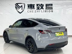 Tesla Model Y Rear-Wheel Drive - ფოტო 4