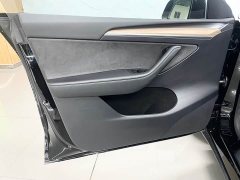 Tesla Model Y Rear-Wheel Drive - ფოტო 8