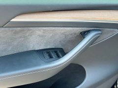 Tesla Model Y Rear-Wheel Drive - ფოტო 4