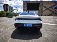 Hyundai Elantra 1.5L CVT Luxury - ფოტო 5
