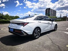 Hyundai Elantra 1.5L CVT Luxury - ფოტო 6