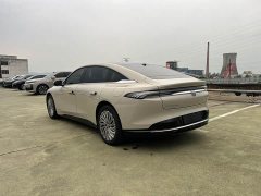 Buick Zhijing L7 Extended Range Avvia - ფოტო 4