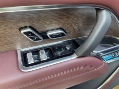 Land Rover Range Rover 3.0L V6 400PS Genesis Extended Wheelbase - ფოტო 16