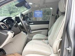 Buick GL8 Land Business Class 652T Premium - ფოტო 6