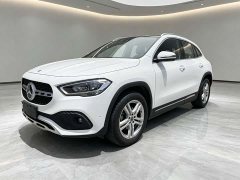 Mercedes-Benz GLA 180 - ფოტო 1