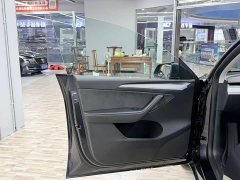 Tesla Model Y Rear-Wheel Drive - ფოტო 5