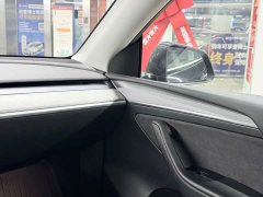 Tesla Model Y Rear-Wheel Drive - ფოტო 9