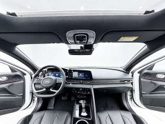 Hyundai Elantra 2022 1.5L CVT 20th Anniversary Edition - ფოტო 12