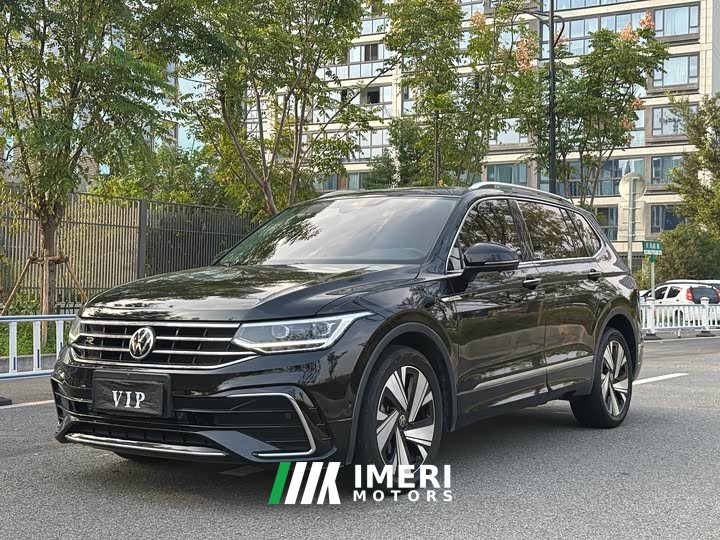Volkswagen Tiguan L 330TSI Automatic FWD R-Line Comfort Edition