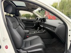 Honda Civic 180TURBO CVT Premium Edition - ფოტო 7