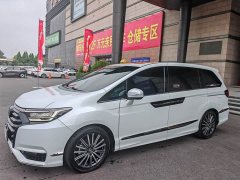 Honda Odyssey 2.0L e:HEV Luxury - ფოტო 2