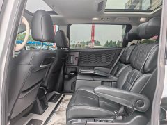 Honda Odyssey 2.0L e:HEV Luxury - ფოტო 5