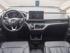 Honda Odyssey 2.0L e:HEV Luxury - ფოტო 6