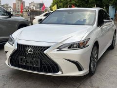 Lexus ES 2020 200 Excellence Edition - ფოტო 1