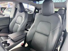 Tesla Model Y Long Range All-Wheel Drive - ფოტო 9