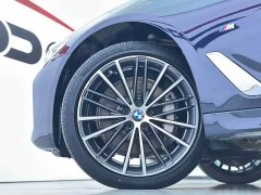 BMW 5 Series 530Li Premier M Sport Package - ფოტო 17