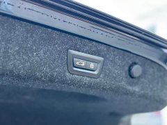 BMW 5 Series 530Li Premier M Sport Package - ფოტო 18