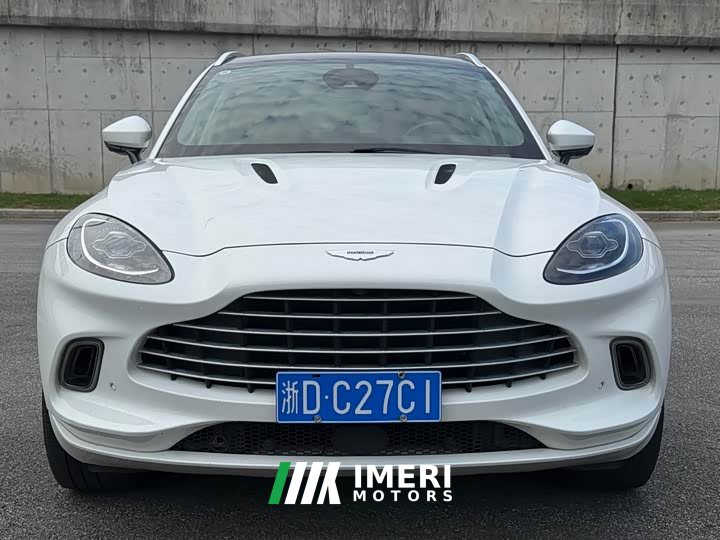Aston Martin DBX 4.0T V8 Return to Simplicity - ავტომობილი ჩინეთიდან