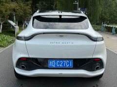 Aston Martin DBX 4.0T V8 Return to Simplicity - ფოტო 16