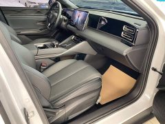 BYD Qin L DM-i Smart Drive Edition 80KM Leading - ფოტო 10