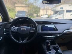 Cadillac XT4 28T FWD Luxury - ფოტო 9