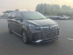 Buick GL8 Land Business Class Smart Edition - ფოტო 2