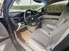 Buick GL8 Land Business Class Smart Edition - ფოტო 3