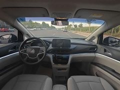 Buick GL8 Land Business Class Smart Edition - ფოტო 5