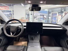Tesla Model 3 Rear-Wheel Drive - ფოტო 7