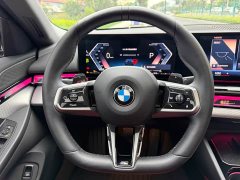 BMW 5 Series (Imported) 525i M Sport Package - ფოტო 14