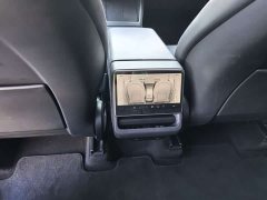 Tesla Model Y Rear-Wheel Drive - ფოტო 13