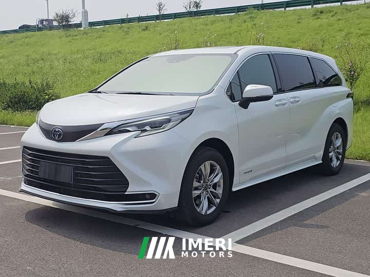 Toyota Sienna 2.5L Hybrid Comfort Edition - ავტომობილი ჩინეთიდან