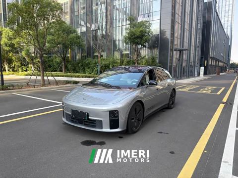 2026 Li Auto i6 Two-Wheel Drive Standard - автомобиль из Китая