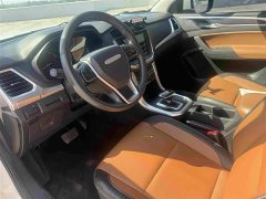 Maxus T70 2021 2.0T Diesel Automatic 4WD Luxury Standard Box High Chassis - ფოტო 4